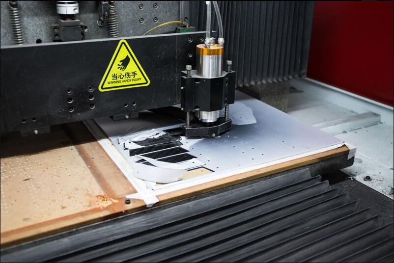 碳纖維材料加工的全面解析：技術(shù)、應(yīng)用與未來(lái)展望