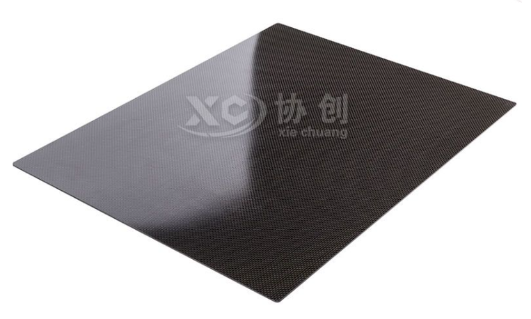 為什么平紋碳纖維板在現(xiàn)代工業(yè)中如此重要？
